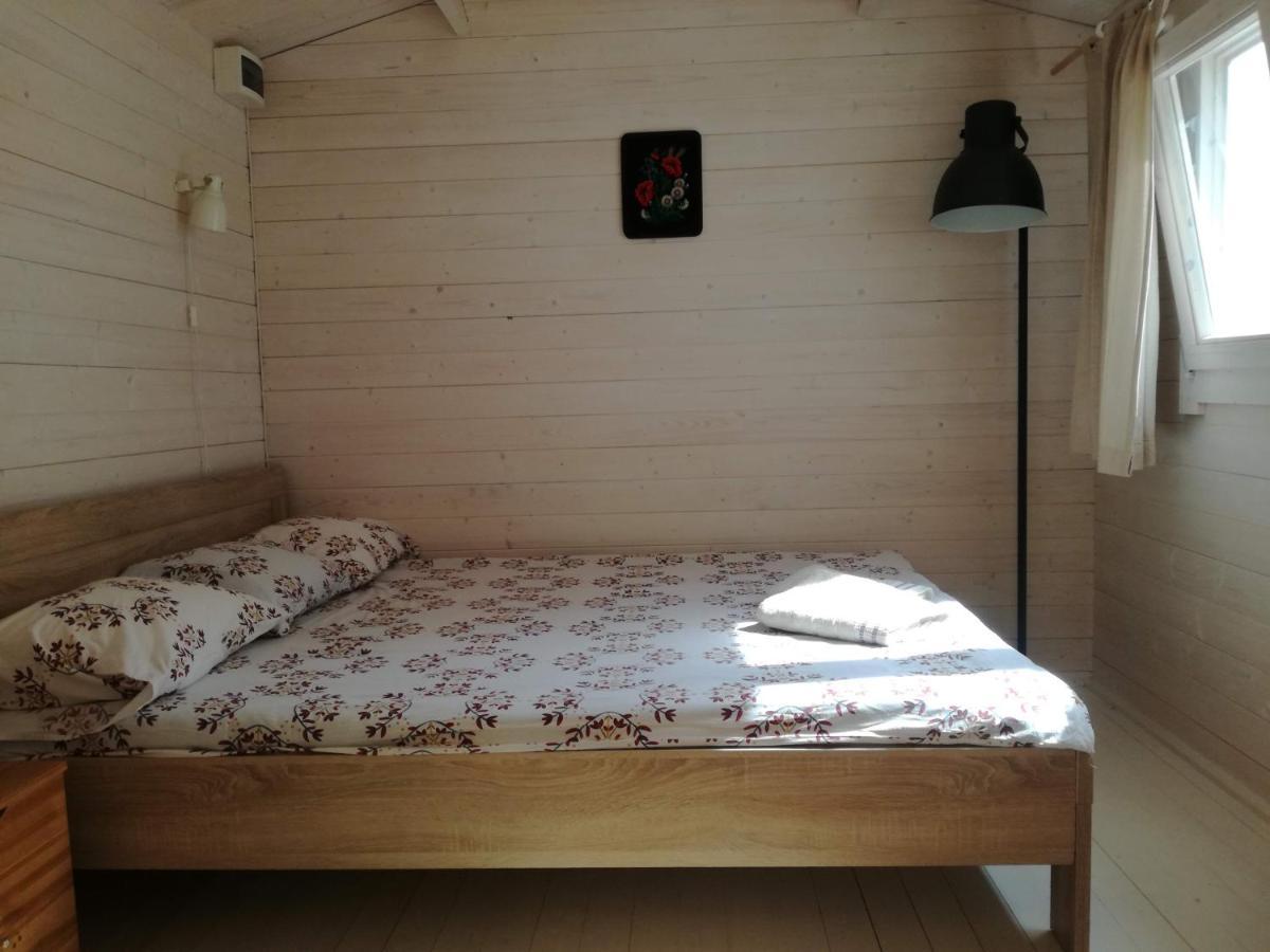 Hotel Jaagu Majad Suuremoisa  Esterno foto