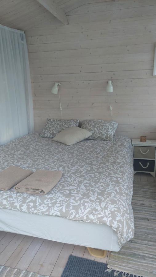 Hotel Jaagu Majad Suuremoisa  Esterno foto